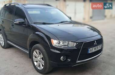 Внедорожник / Кроссовер Mitsubishi Outlander XL 2011 в Каменском