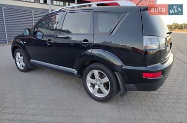 Внедорожник / Кроссовер Mitsubishi Outlander XL 2008 в 