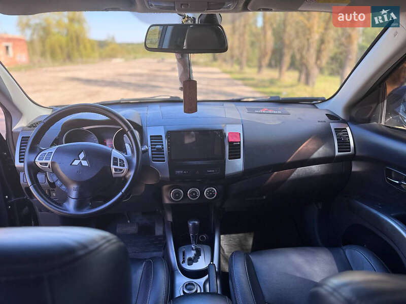 Внедорожник / Кроссовер Mitsubishi Outlander XL 2008 в Ахтырке