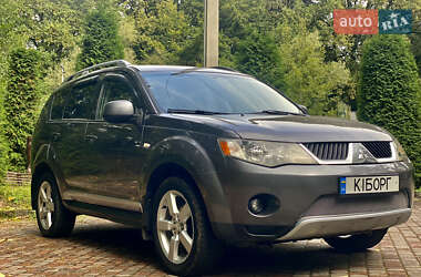 Внедорожник / Кроссовер Mitsubishi Outlander XL 2009 в 