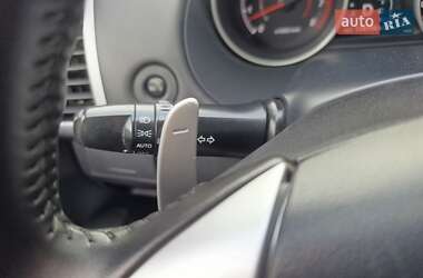 Внедорожник / Кроссовер Mitsubishi Outlander XL 2010 в 