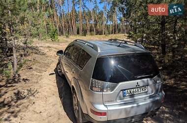 Внедорожник / Кроссовер Mitsubishi Outlander XL 2007 в 