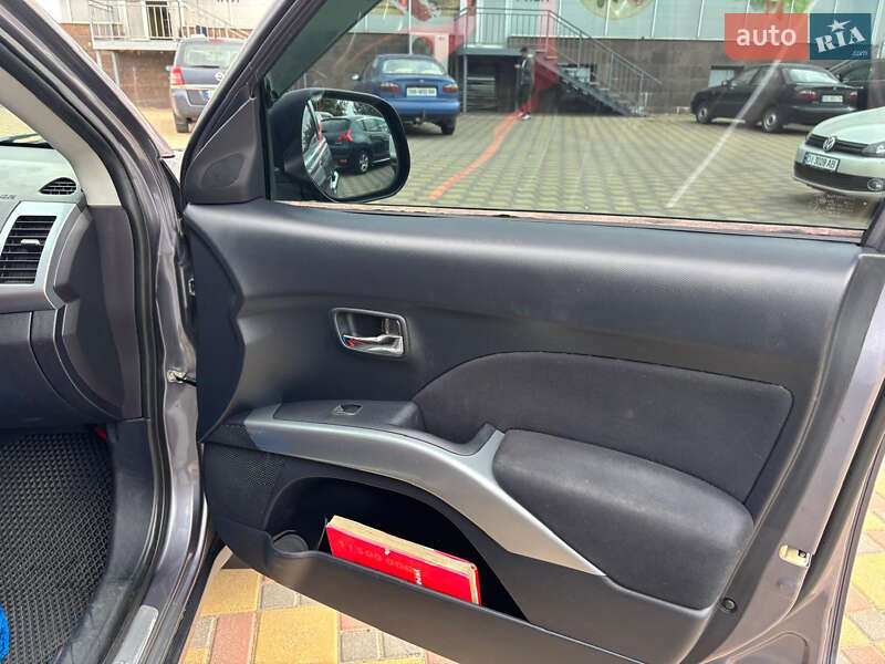 Внедорожник / Кроссовер Mitsubishi Outlander XL 2008 в Гайсине
