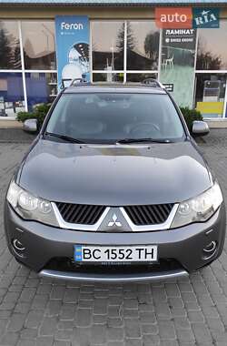 Внедорожник / Кроссовер Mitsubishi Outlander XL 2008 в 
