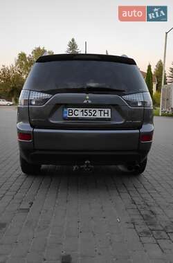 Внедорожник / Кроссовер Mitsubishi Outlander XL 2008 в 