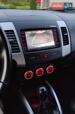 Внедорожник / Кроссовер Mitsubishi Outlander XL 2008 в 