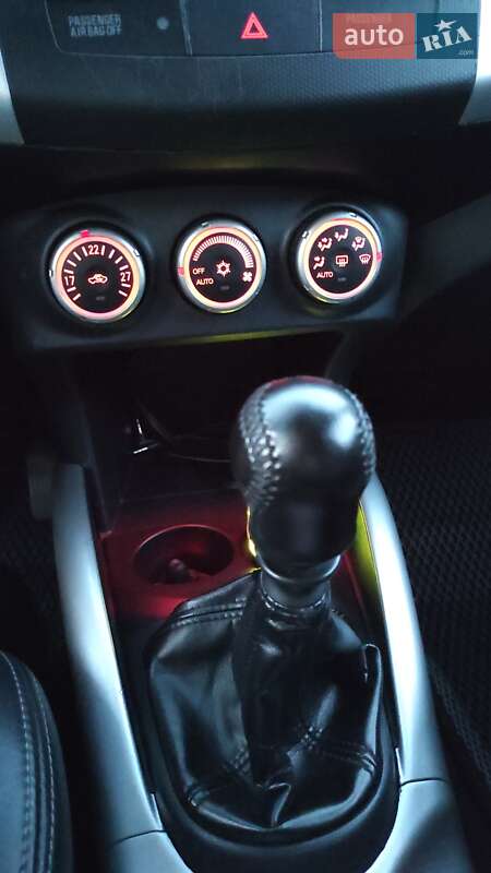 Внедорожник / Кроссовер Mitsubishi Outlander XL 2008 в Самборе