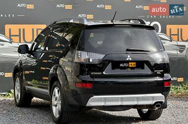Внедорожник / Кроссовер Mitsubishi Outlander XL 2008 в 