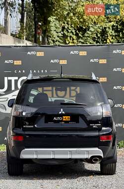 Внедорожник / Кроссовер Mitsubishi Outlander XL 2008 в 
