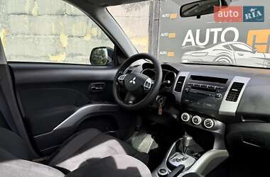 Внедорожник / Кроссовер Mitsubishi Outlander XL 2008 в 