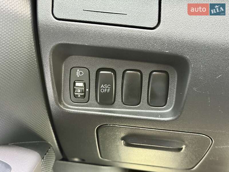 Внедорожник / Кроссовер Mitsubishi Outlander XL 2008 в Харькове