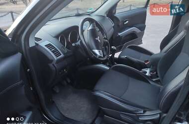 Внедорожник / Кроссовер Mitsubishi Outlander XL 2011 в 