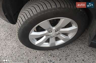 Внедорожник / Кроссовер Mitsubishi Outlander XL 2011 в 