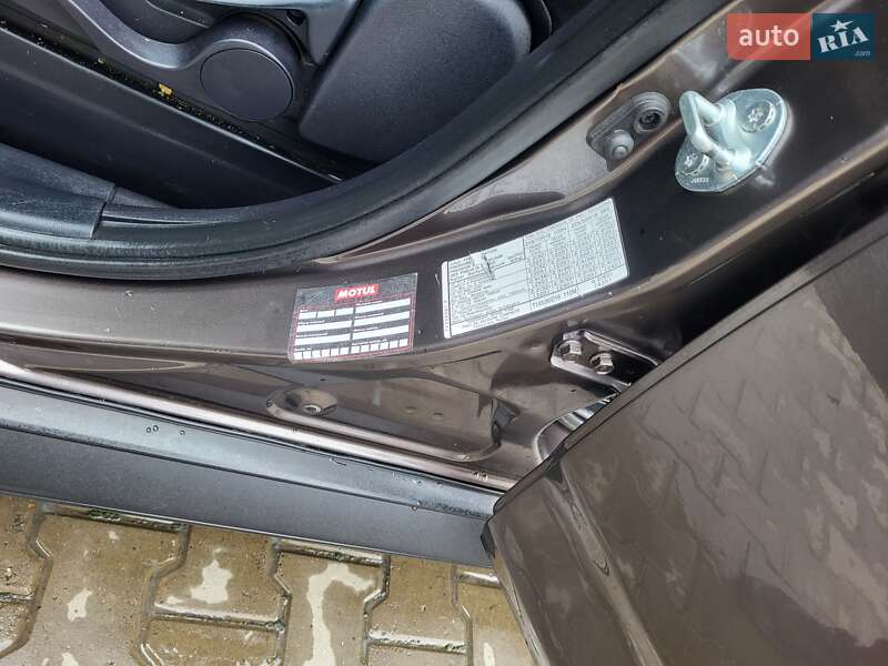 Внедорожник / Кроссовер Mitsubishi Outlander XL 2010 в Хмельницком