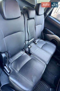 Внедорожник / Кроссовер Mitsubishi Outlander XL 2006 в 