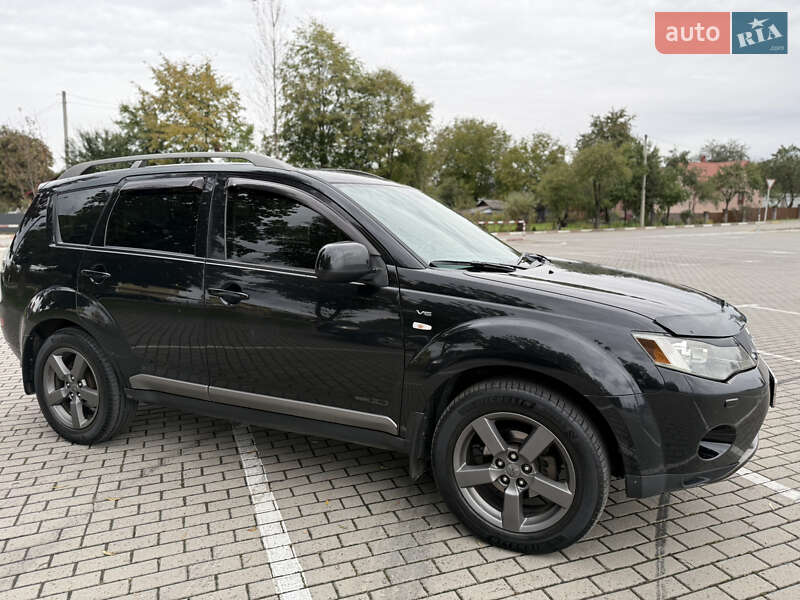 Позашляховик / Кросовер Mitsubishi Outlander XL 2007 в Коломиї фото 5 Позашляховик / Кросовер Mitsubishi Outlander XL 2007 в Коломиї