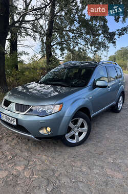 Внедорожник / Кроссовер Mitsubishi Outlander XL 2008 в Броварах