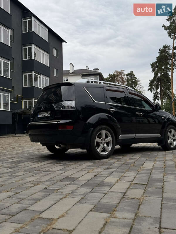 Внедорожник / Кроссовер Mitsubishi Outlander XL 2008 в Синельниково