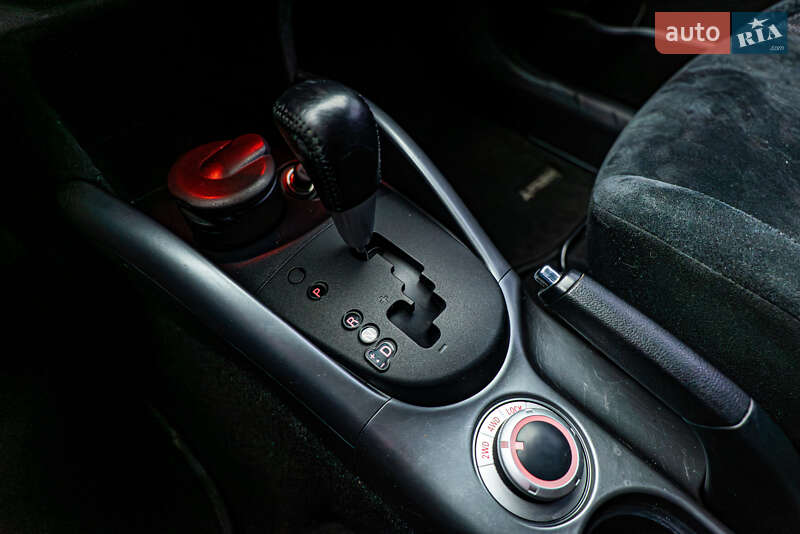 Внедорожник / Кроссовер Mitsubishi Outlander XL 2010 в Киеве