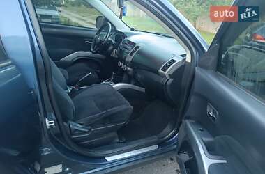 Внедорожник / Кроссовер Mitsubishi Outlander XL 2008 в 
