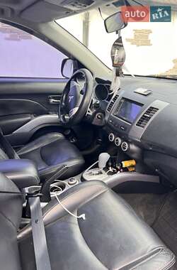 Внедорожник / Кроссовер Mitsubishi Outlander XL 2007 в 
