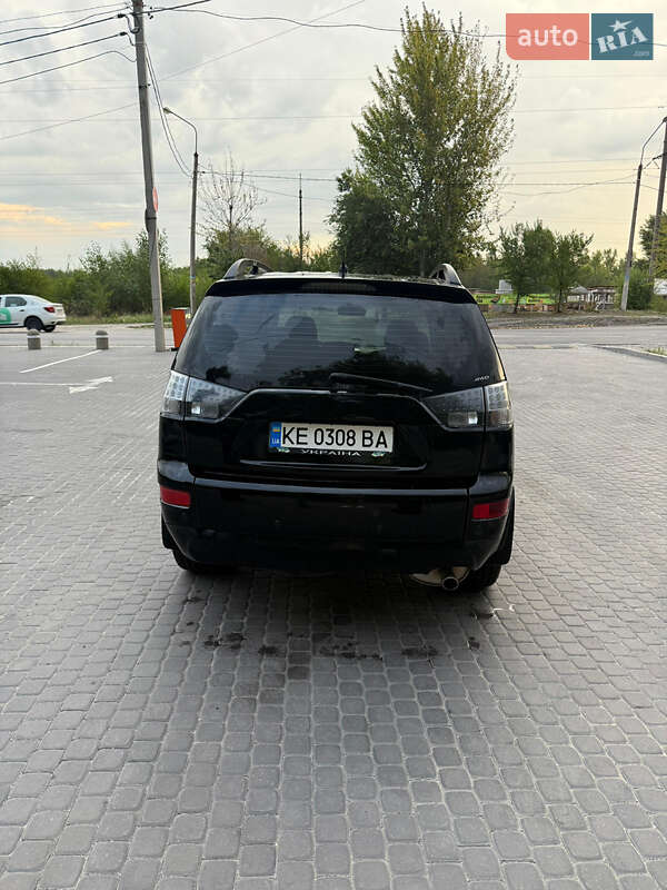 Внедорожник / Кроссовер Mitsubishi Outlander XL 2008 в Каменском