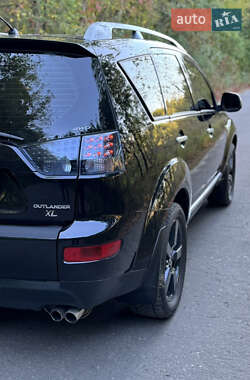 Позашляховик / Кросовер Mitsubishi Outlander XL 2008 в 