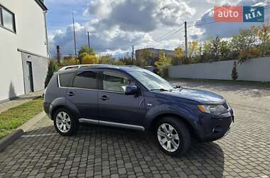 Внедорожник / Кроссовер Mitsubishi Outlander XL 2009 в 