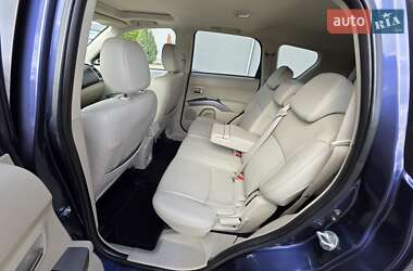 Внедорожник / Кроссовер Mitsubishi Outlander XL 2009 в 