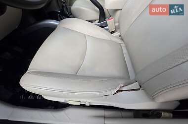 Внедорожник / Кроссовер Mitsubishi Outlander XL 2009 в 