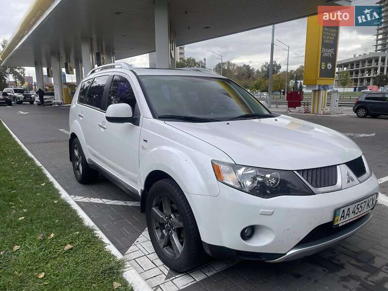 Внедорожник / Кроссовер Mitsubishi Outlander XL 2008 в Киеве фото Внедорожник / Кроссовер Mitsubishi Outlander XL 2008 в Киеве