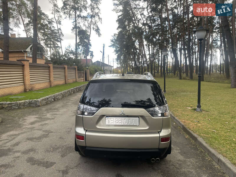 Внедорожник / Кроссовер Mitsubishi Outlander XL 2008 в Чернигове фото 6 Внедорожник / Кроссовер Mitsubishi Outlander XL 2008 в Чернигове