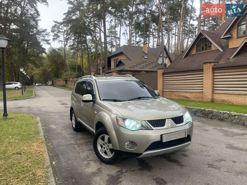 Внедорожник / Кроссовер Mitsubishi Outlander XL 2008 в Чернигове фото 14 Внедорожник / Кроссовер Mitsubishi Outlander XL 2008 в Чернигове