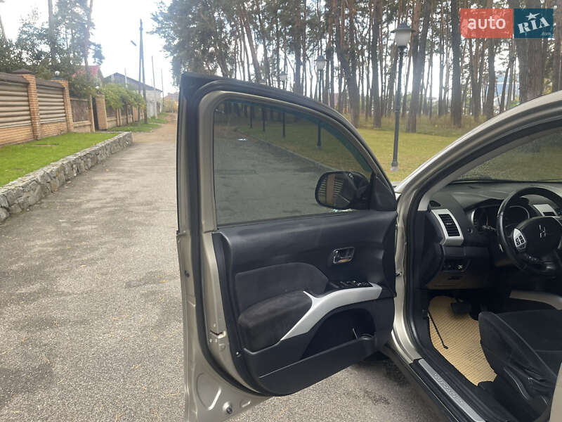 Внедорожник / Кроссовер Mitsubishi Outlander XL 2008 в Чернигове фото 18 Внедорожник / Кроссовер Mitsubishi Outlander XL 2008 в Чернигове
