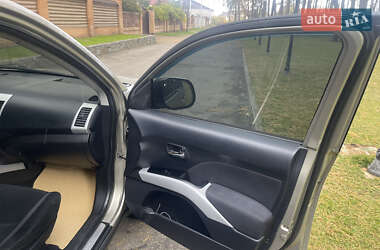 Позашляховик / Кросовер Mitsubishi Outlander XL 2008 в  фото 26 Позашляховик / Кросовер Mitsubishi Outlander XL 2008 в
