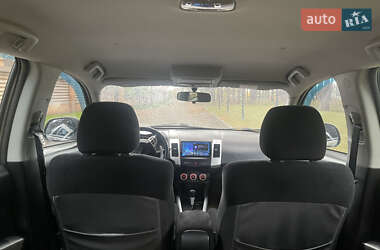 Позашляховик / Кросовер Mitsubishi Outlander XL 2008 в  фото 32 Позашляховик / Кросовер Mitsubishi Outlander XL 2008 в