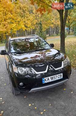 Позашляховик / Кросовер Mitsubishi Outlander XL 2009 в Хмельницькому