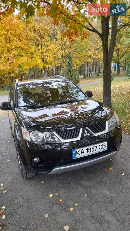 Mitsubishi Outlander XL 2009