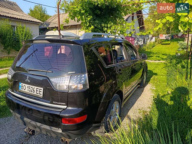 Внедорожник / Кроссовер Mitsubishi Outlander XL 2007 в Тернополе