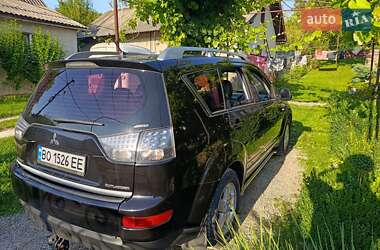 Позашляховик / Кросовер Mitsubishi Outlander XL 2007 в 