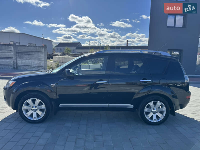 Позашляховик / Кросовер Mitsubishi Outlander XL 2008 в Івано-Франківську