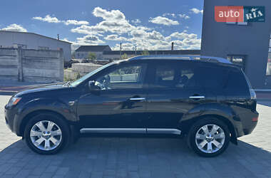 Позашляховик / Кросовер Mitsubishi Outlander XL 2008 в 
