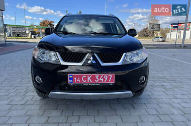 Позашляховик / Кросовер Mitsubishi Outlander XL 2008 в 