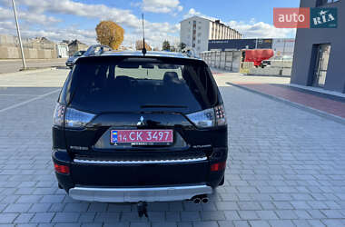 Позашляховик / Кросовер Mitsubishi Outlander XL 2008 в 