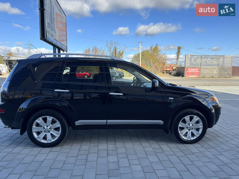 Позашляховик / Кросовер Mitsubishi Outlander XL 2008 в Івано-Франківську