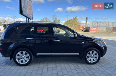 Позашляховик / Кросовер Mitsubishi Outlander XL 2008 в 