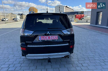 Позашляховик / Кросовер Mitsubishi Outlander XL 2008 в 