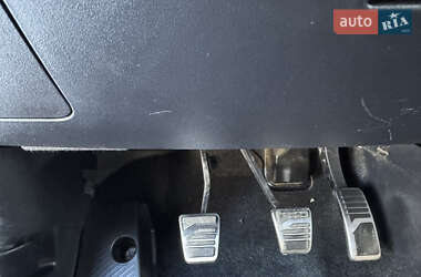Позашляховик / Кросовер Mitsubishi Outlander XL 2008 в 