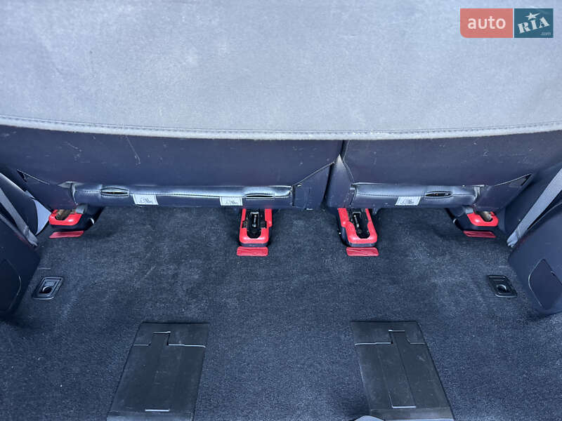 Позашляховик / Кросовер Mitsubishi Outlander XL 2008 в Івано-Франківську