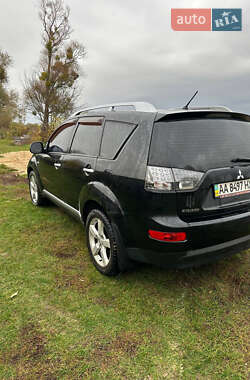 Внедорожник / Кроссовер Mitsubishi Outlander XL 2008 в 